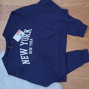 New York Graphic Pullover